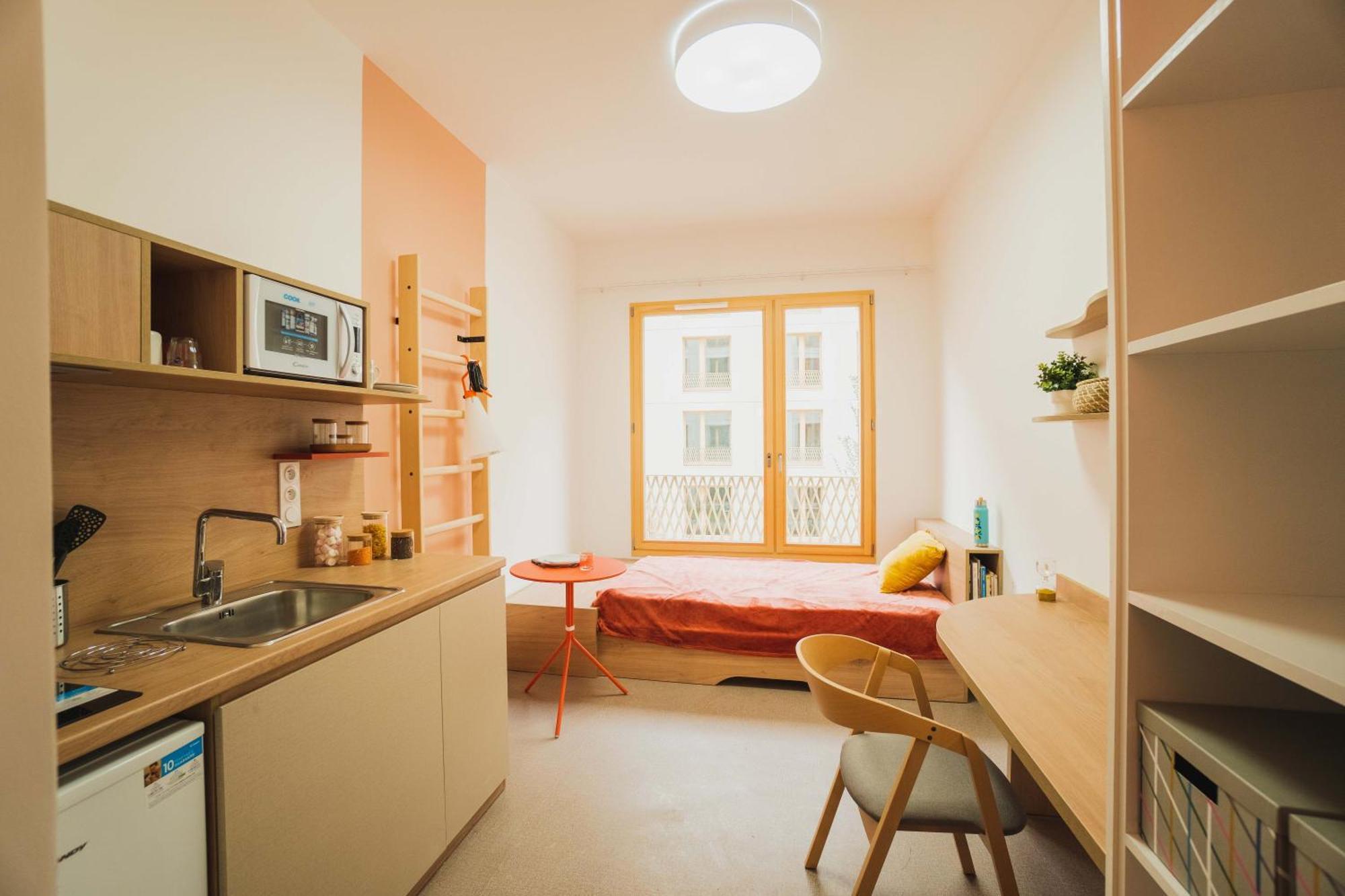 Ecla Paris * Villejuif